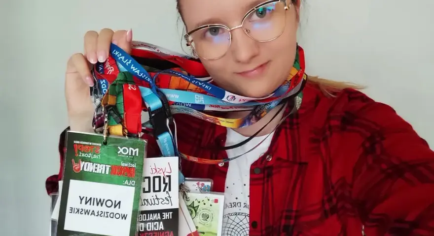 Jak zdobyć akredytację fotografa: uniknij najczęstszych błędów