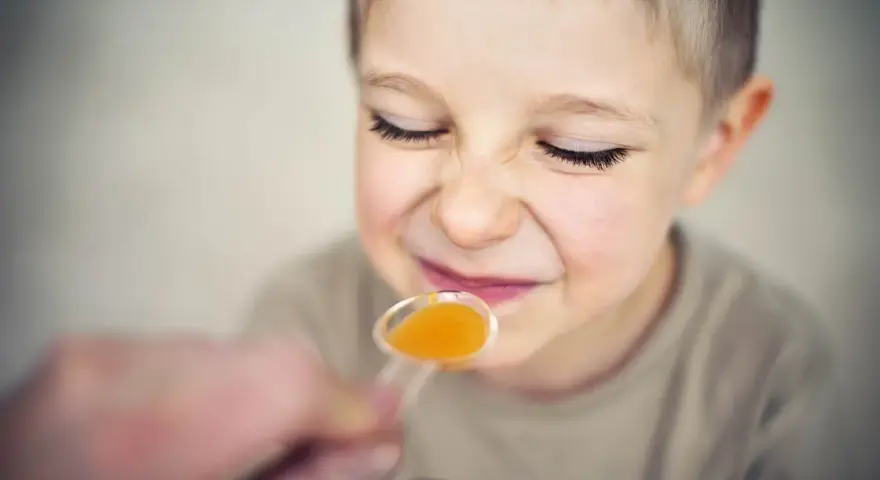Jakie witaminy dla dzieci w wieku szkolnym wspierają zdrowie i koncentrację