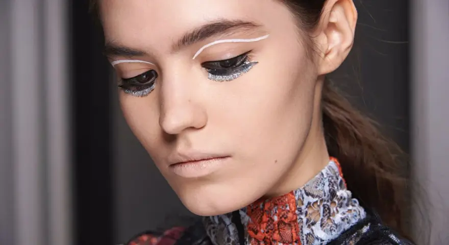 Make-up Looks meistern: Trends, Tipps & Anleitungen für jeden Anlass