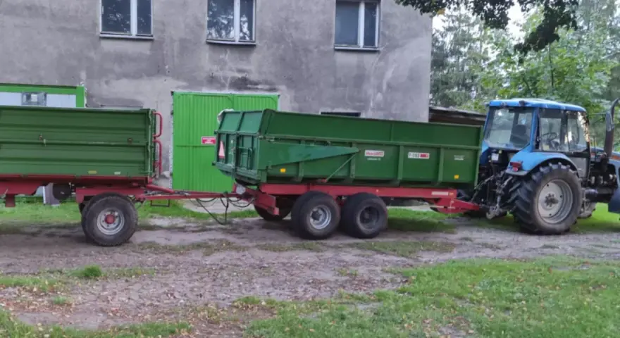 Ciągnik rolniczy: Jak sprawdzić motogodziny i uniknąć oszustwa?