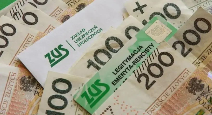 ZUS legitymacja emeryta-rencisty i banknoty 100 i 200 zł. Czerwcowe emerytury już wkrótce.