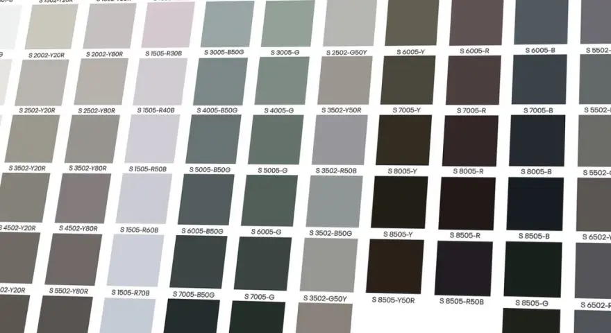Färger från NCS Atlas. En stor samling färgprover i olika nyanser av grått, beige och grönt.