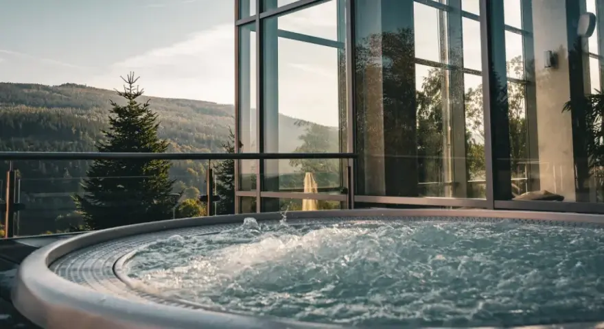 Jak korzystać z jacuzzi w hotelu – uniknij błędów i ciesz się relaksem