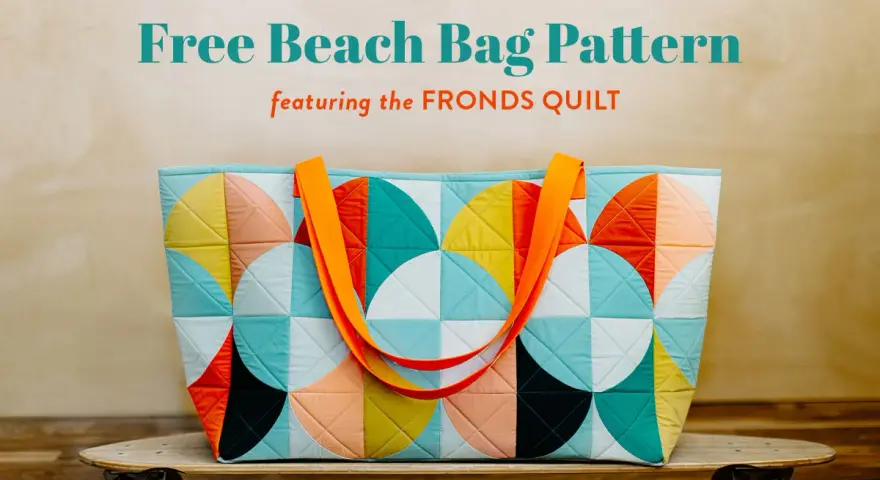 Bolso de playa acolchado con diseño geométrico de círculos y naranjas. ¡Descarga gratis patrones de bolsos de playa!