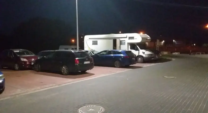 Kołobrzeg: Darmowe parkingi? Gdzie zaparkować bez opłat!