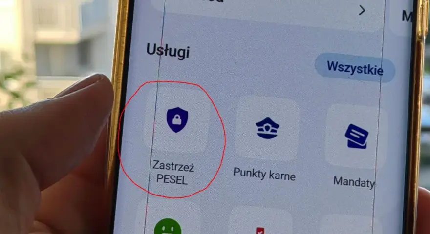 Gdzie w aplikacji mObywatel zastrzec PESEL i uniknąć problemów?