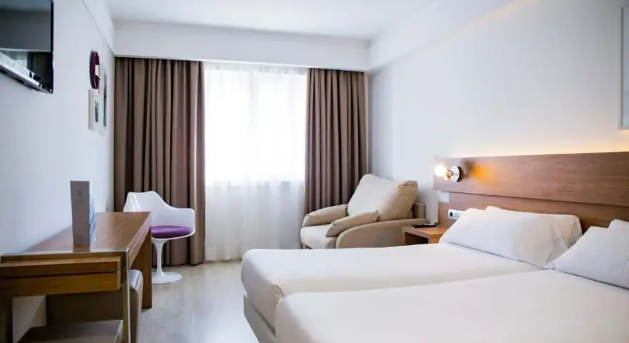 Hotel Gelmirez: comodidad y ubicación ideal en Santiago de Compostela