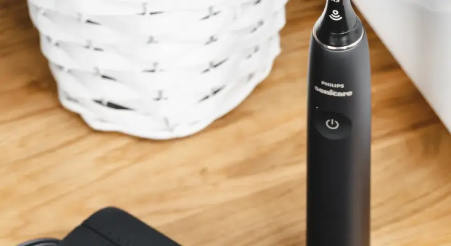 Philips Sonicare: Jak wybrać idealną szczoteczkę? Poradnik eksperta
