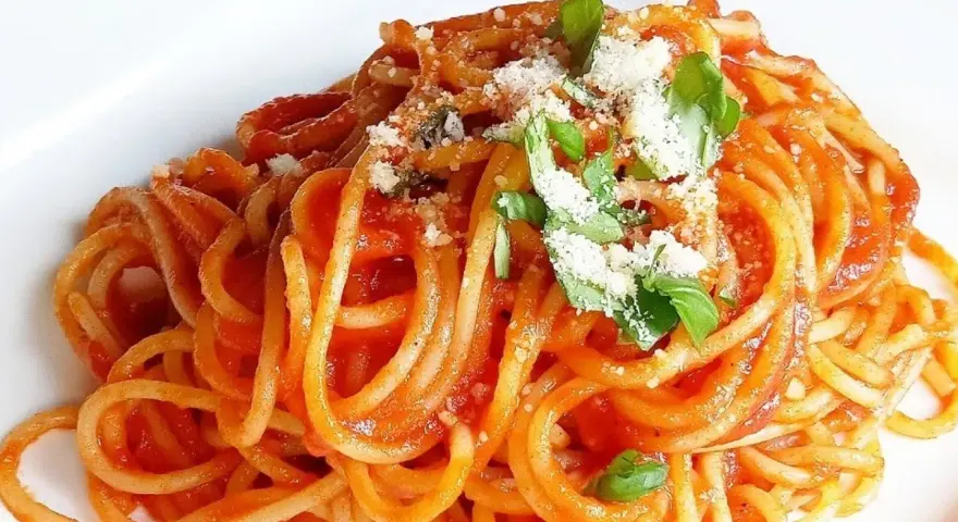 Sos do spaghetti z passaty: Prosty przepis na idealny smak!