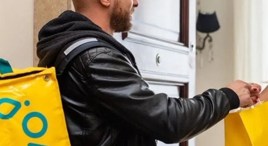 Czy w Glovo można płacić Blikiem? Sprawdź wygodne opcje płatności