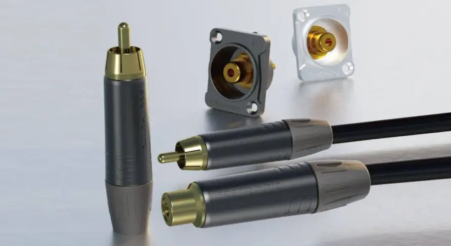 Här är en samling RCA-kontakter och kablar, perfekta för digital ljudutgång som spdif out.
