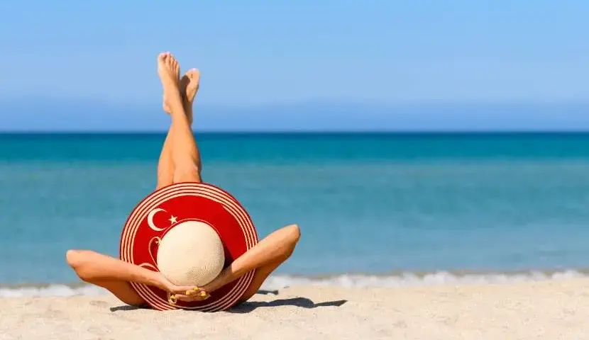 Ile trwa lot do Turcji Antalya? Czas lotów z Polski ujawniony