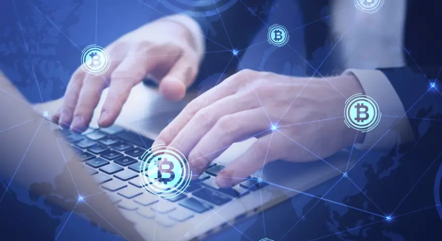 Jak zdecentralizowana platforma online zmienia transakcje i przejrzystość finansową?