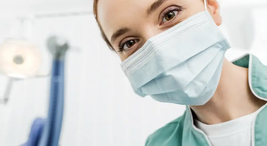 Co wziąć przed dentystą? Spokojna wizyta bez stresu!