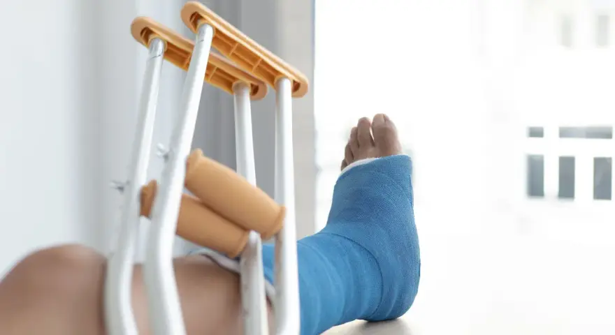 Rehabilitacja po złamaniu kostki bocznej: Ile trwa i jak przyspieszyć?
