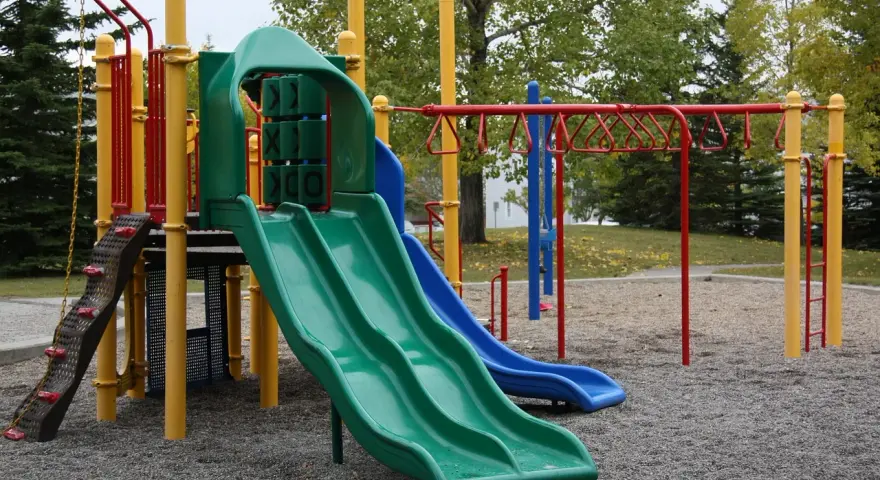 Jak napisać podanie o plac zabaw - kluczowe informacje i wzory