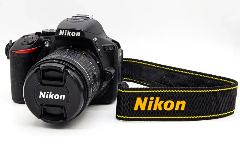 Najlepsze obiektywy do Nikon D5600 – wybierz idealny dla siebie