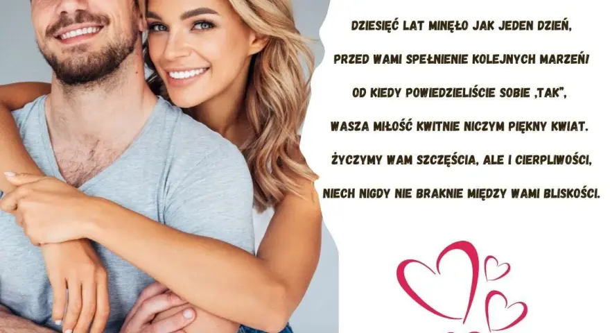 Uśmiechnięta para świętuje 10 lat razem. Najpiękniejsze życzenia z okazji 10 rocznicy ślubu, by miłość kwitła jak piękny kwiat.