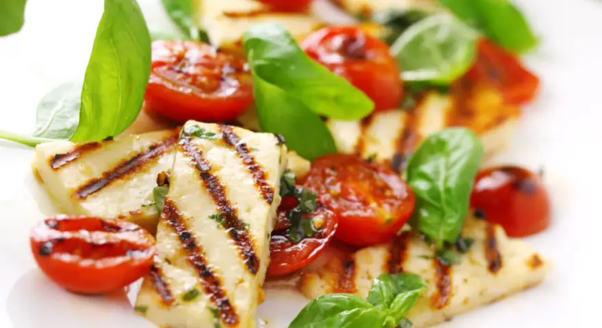 Czy ser halloumi jest kaloryczny? Sprawdź, co musisz wiedzieć!