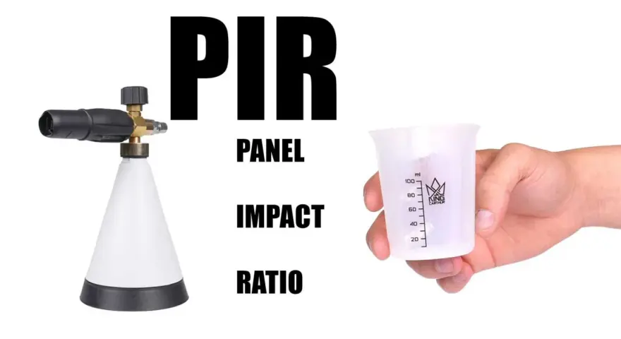 Skumpåläggare med mätkopp för att bestämma rätt blandning. PIR står för Panel Impact Ratio.