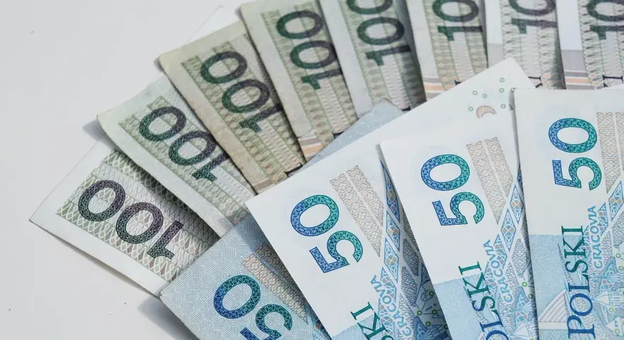 Darowizna mieszkania u notariusza: Koszty, podatki i jak oszczędzić