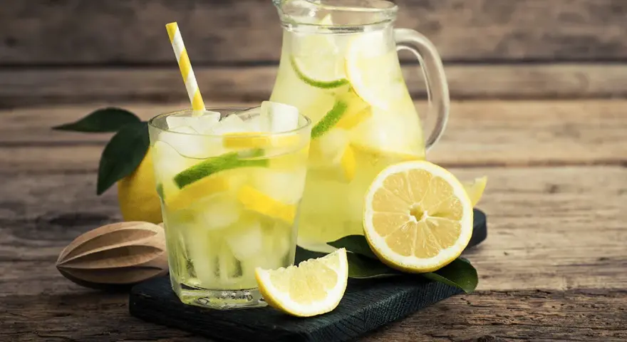Lemoniada jak z restauracji – przepis na idealny smak w domu