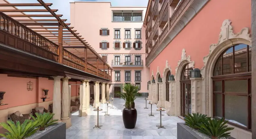 Hotel Santa Catalina: Historia, lujo y experiencias inolvidables en Gran Canaria