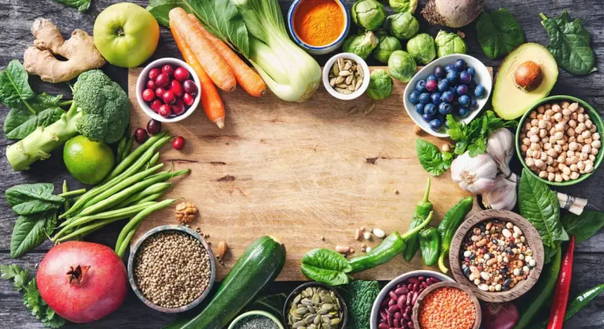Vitamine gegen Stress: Wie Nährstoffe Ihre Stressbewältigung verbessern können