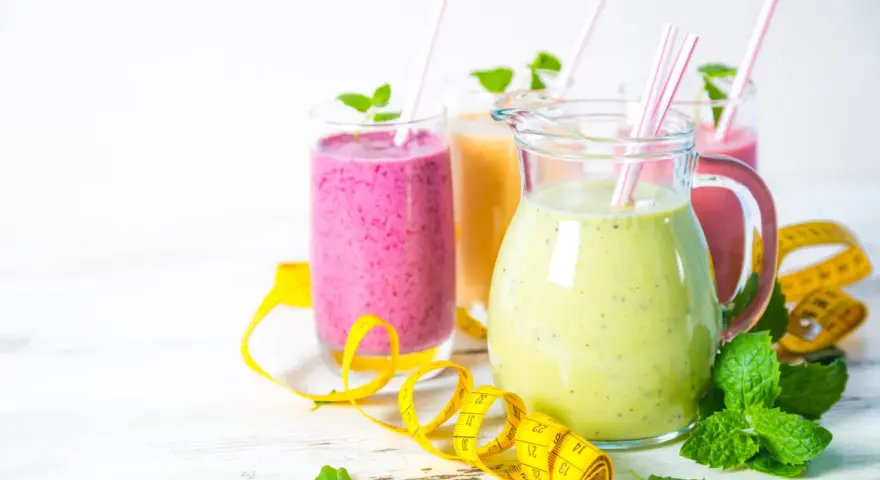 Skuteczne odchudzanie koktajlami: przepisy na zdrowe smoothie