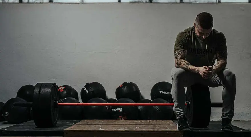 Ile razy trenować CrossFit? Znajdź swój plan i uniknij przetrenowania