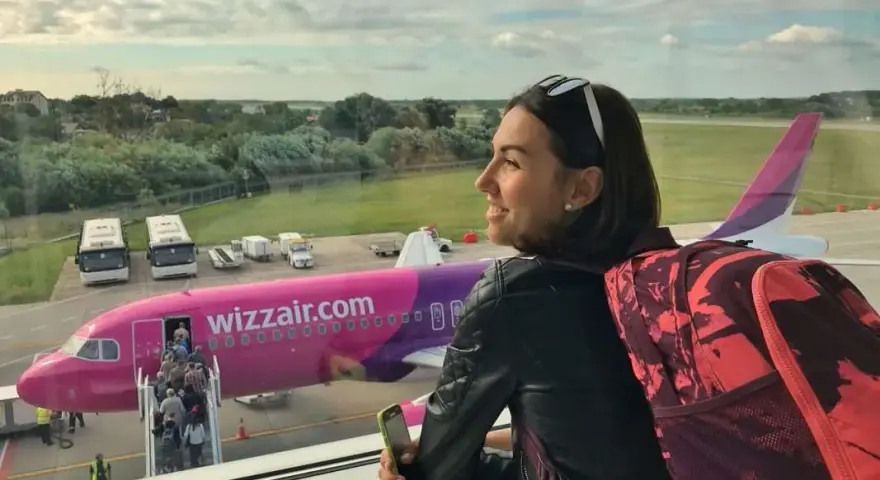 Ile może ważyć bagaż podręczny w Wizz Air? Sprawdź, by uniknąć problemów