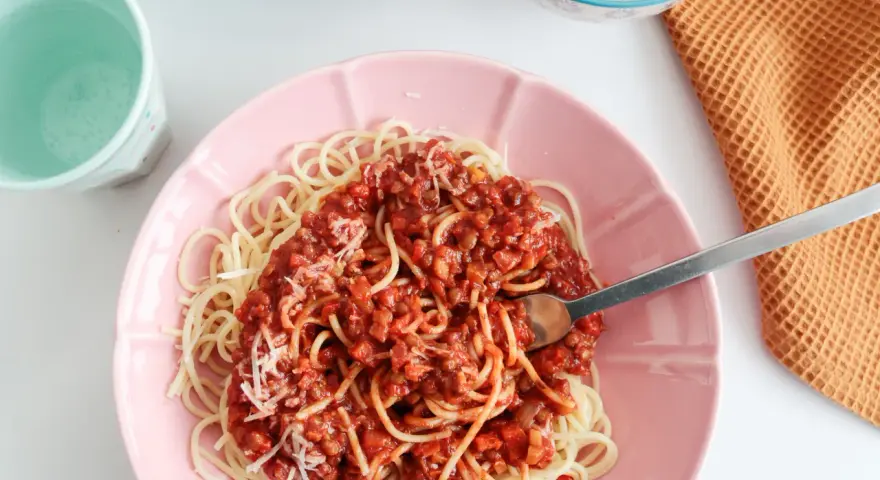 Spaghetti po bolońsku: prosty przepis na pyszne danie bez błędów