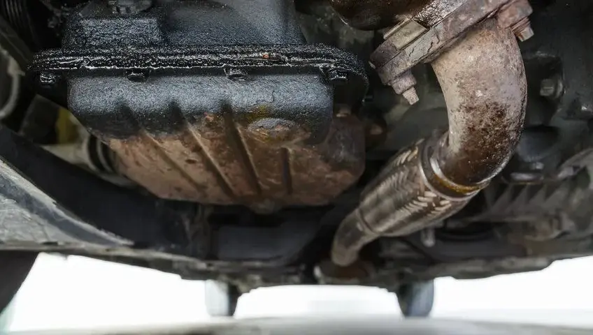 Perte d'huile moteur : Diagnostic précis, causes et coûts de réparation