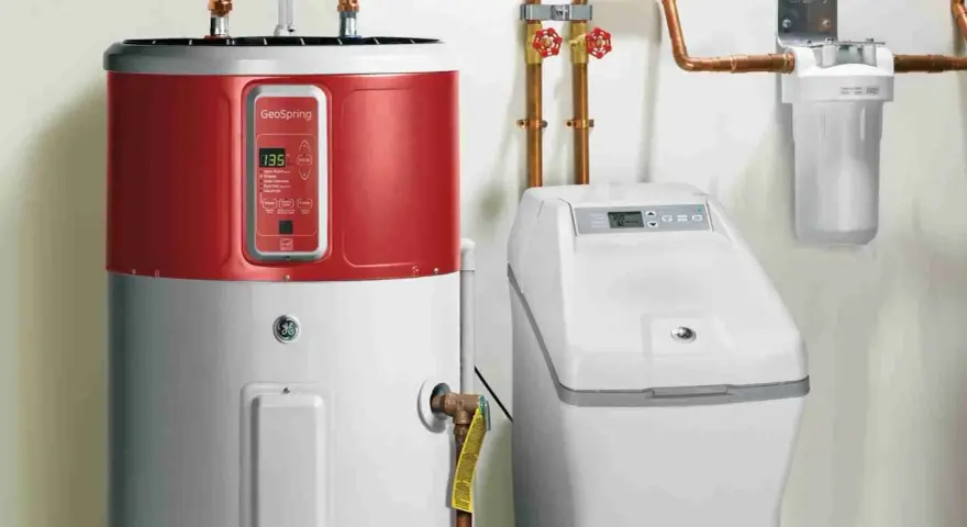 Sistema de purificación de agua con calentador y filtro.