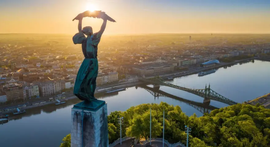 Budapest: Attrazioni Imperdibili e Consigli per il Tuo Viaggio