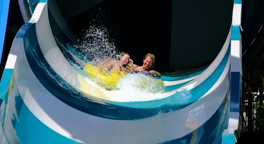 Aquapark Białka czy Bukowina: Który wybór przyniesie więcej radości?