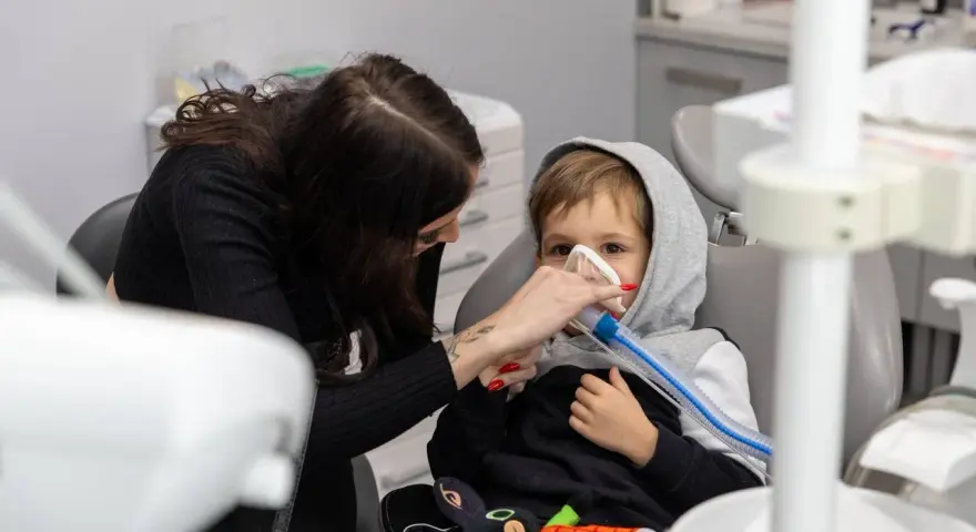 Opóźniony okres po dentyście? Znieczulenie czy stres?
