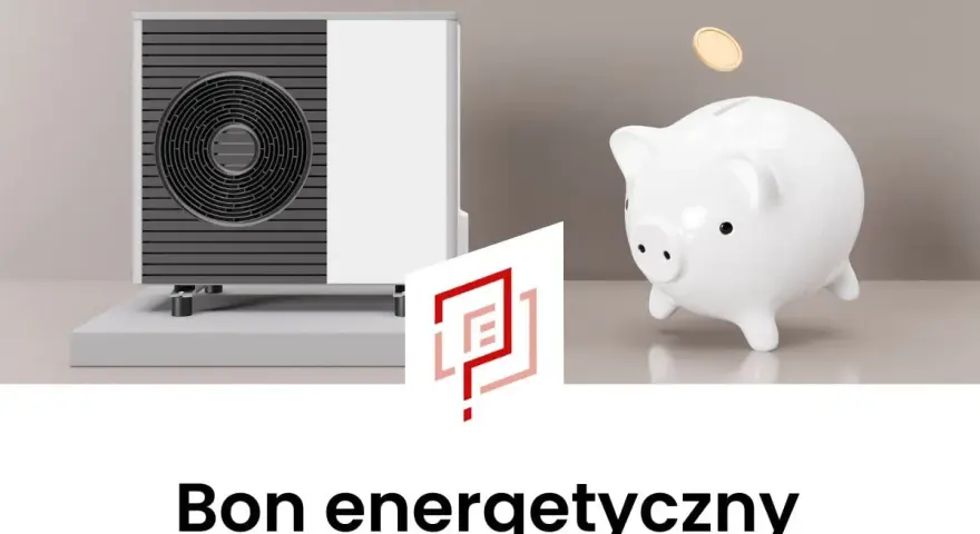 Pompa ciepła i skarbonka z monetami symbolizują oszczędności. Bon energetyczny 2026 pomoże Ci zadbać o domowy budżet.