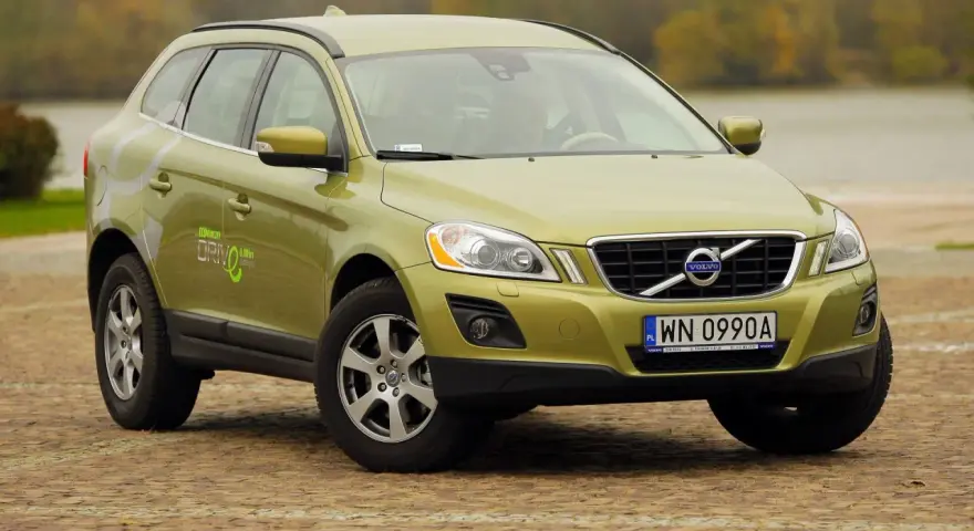 Volvo XC60: Jaki silnik benzynowy kupić? T5/B5 to złoty środek!
