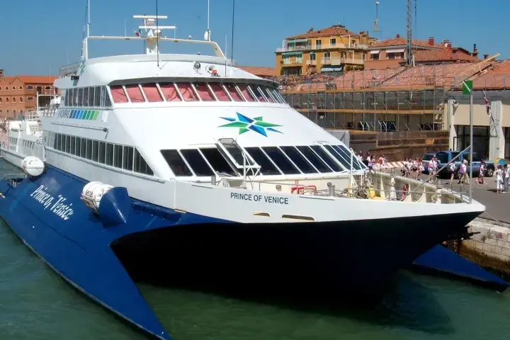 Ile kosztuje prom Chorwacja-Wenecja? Ceny i porady