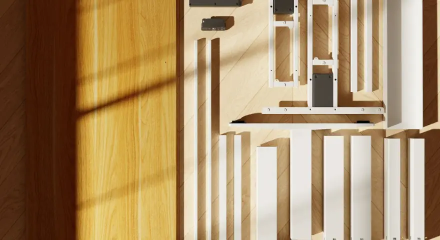Tablero de madera y piezas blancas para hacer escritorio.