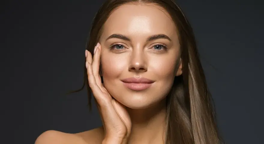 Dein perfekter Make-up-Look: Trends, Anleitungen & Selbstbewusstsein