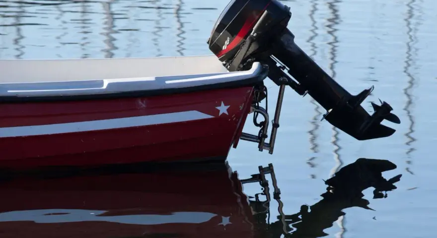 Jak sprawdzić rok produkcji silnika zaburtowego Yamaha i uniknąć problemów