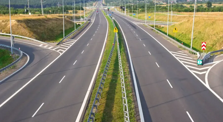 Ile płatna autostrada A4? Sprawdź koszty i metody płatności