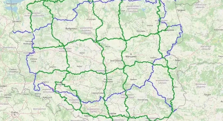 Mapa tras motocyklowych na Śląsku i w okolicach. Zielone i niebieskie linie wyznaczają malownicze drogi dla miłośników dwóch kółek.