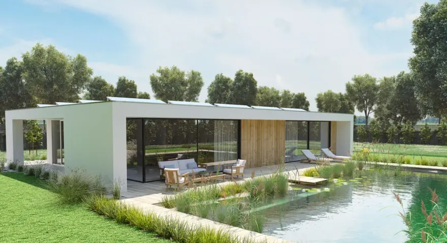 Moderna casa con piscina naturale e arredi da esterno, un esempio di progettazione giardini che integra architettura e natura.