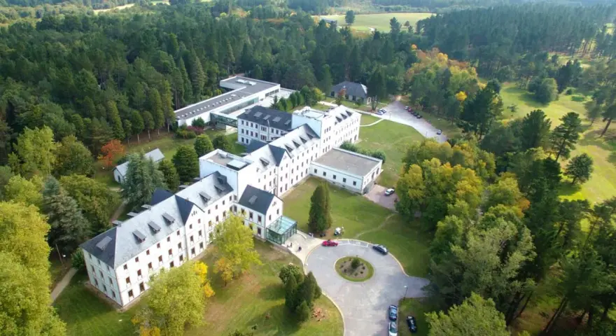 Hotel Balneario Guitiriz: Historia, bienestar y golf en Galicia
