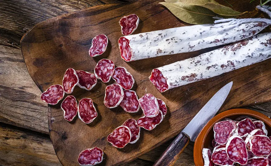 Saucisson sec - comment le cuire sans le dénaturer ?