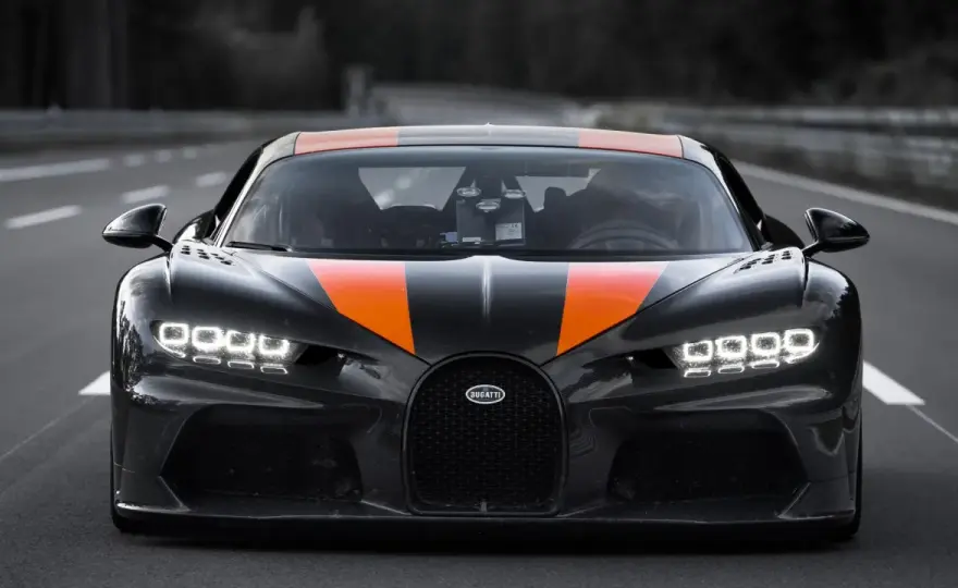 Bugatti Chiron ile do setki – zaskakujące osiągi w 2,4 sekundy