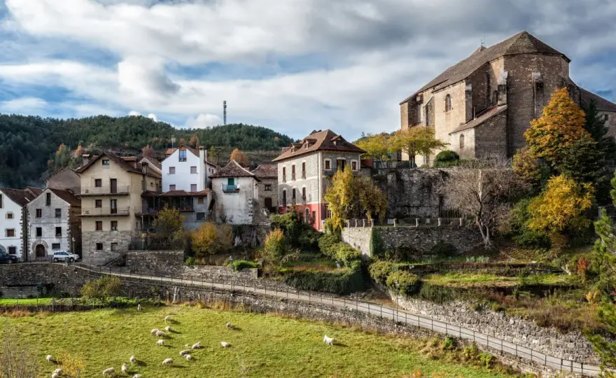 Ansó: Pirineo, pueblo y rutas. ¿Cómo organizar tu escapada?